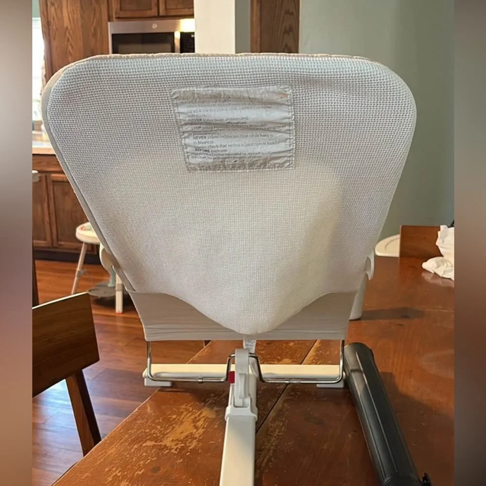 Baby Trend Bouncing Chair - Picture 4 of 6